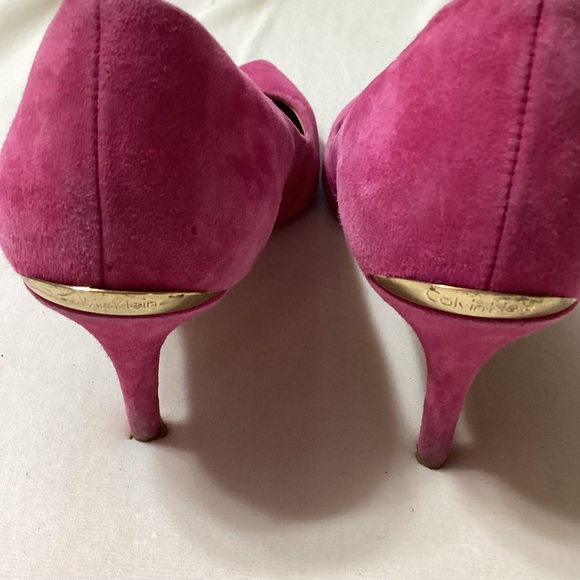 CALVIN KLEIN LADIES PUMPS - Picture 3 of 5